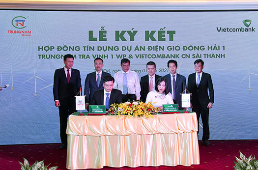 TRUNGNAM GROUP AND VIETCOMBANK SIGN CREDIT AGREEMENT FOR THE DONG HAI 1 WIND POWER PLANT PROJECT.