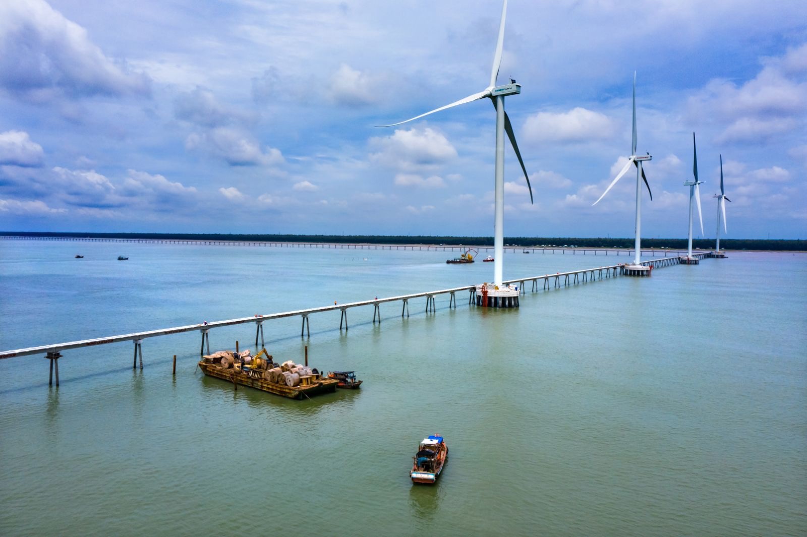 TRUNGNAM COMPLETES FIRST OFFSHORE WIND POWER PROJECT IN TRA VINH