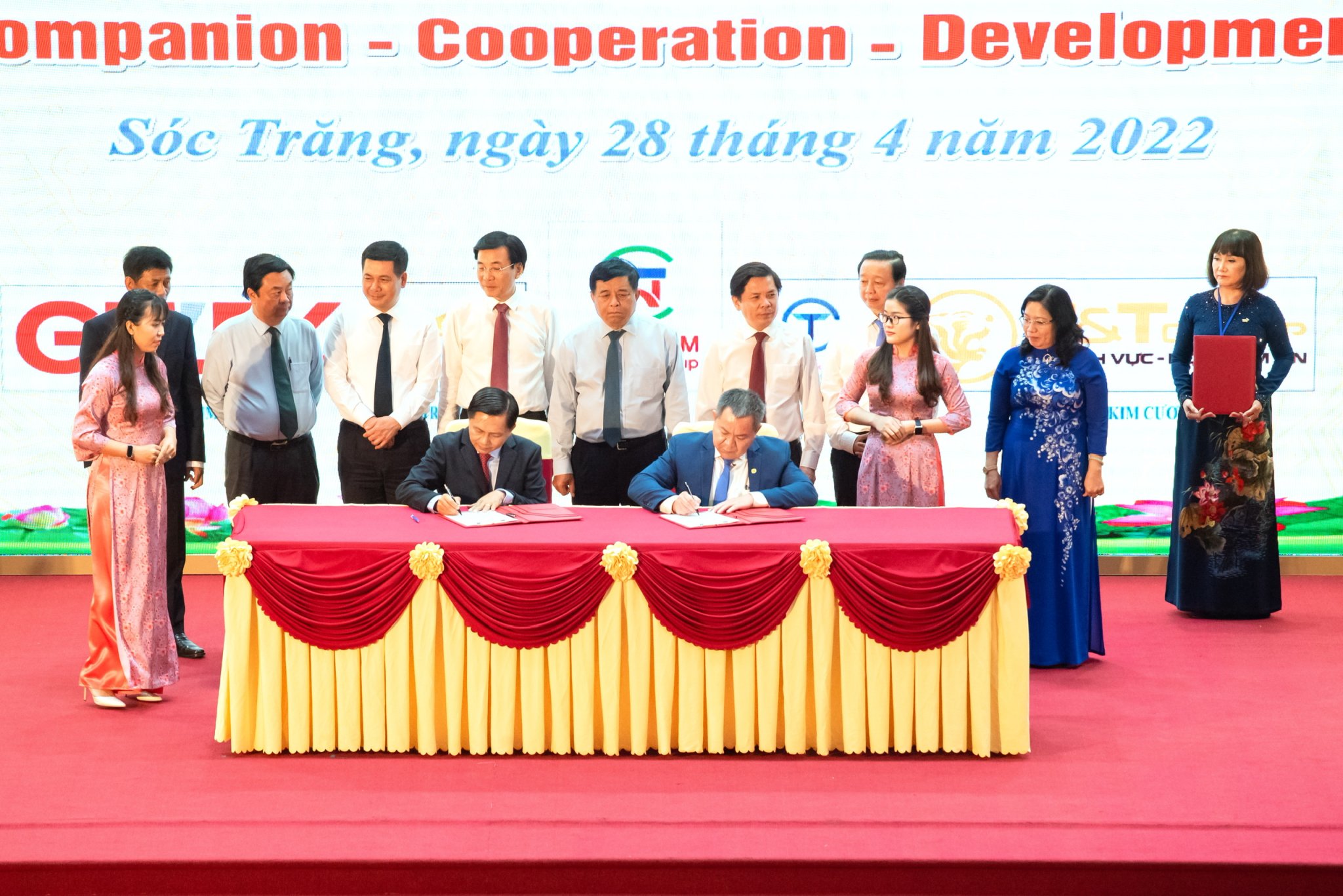 TRUNGNAM GROUP INVESTS IN NEW PROJECTS IN THE PROVINCE OF SOC TRANG