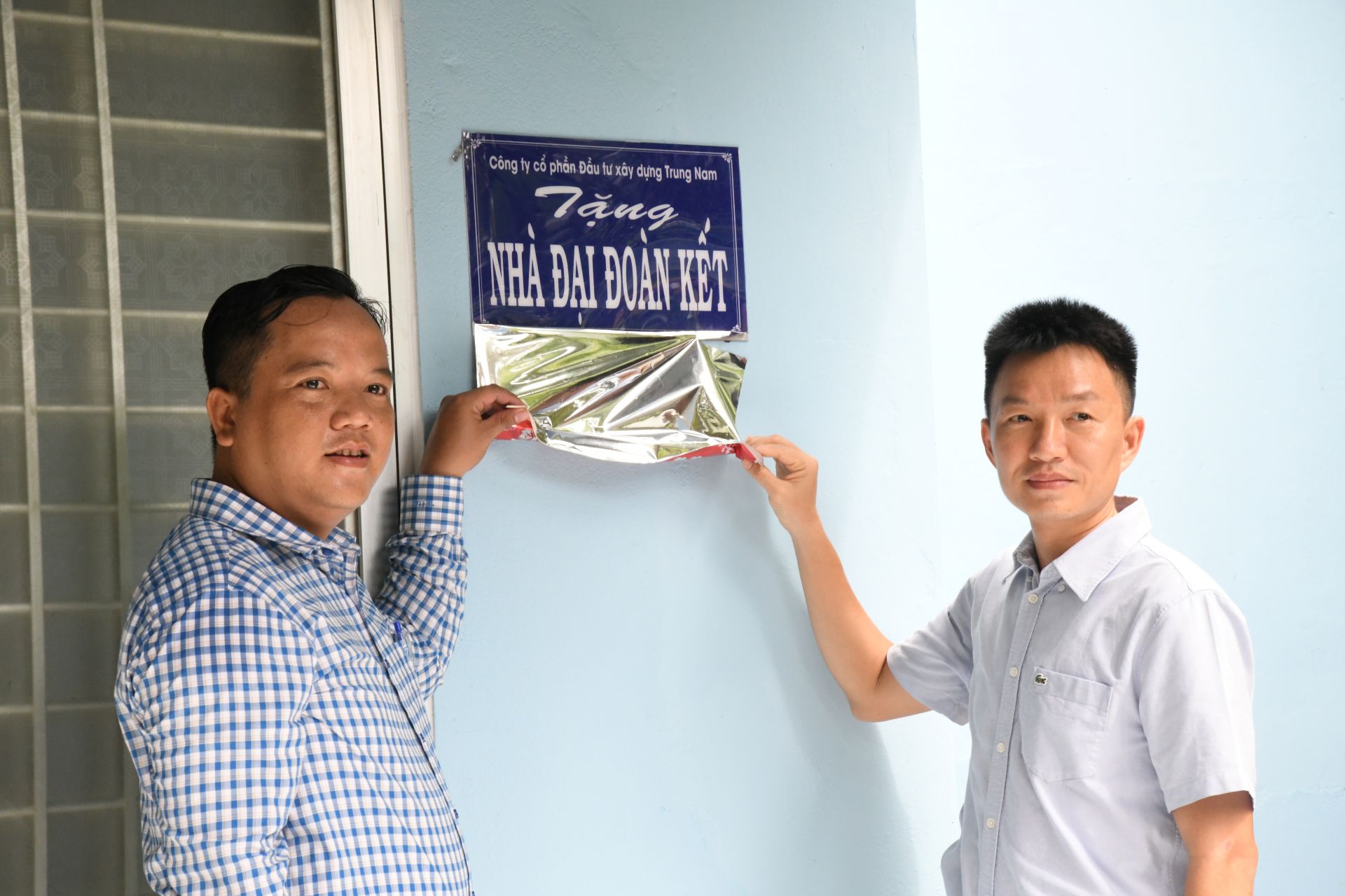 TIẾP TỤC HÀNH TRÌNH “VỀ NHÀ MỚI” CÙNG NGƯỜI DÂN BẾN TRE