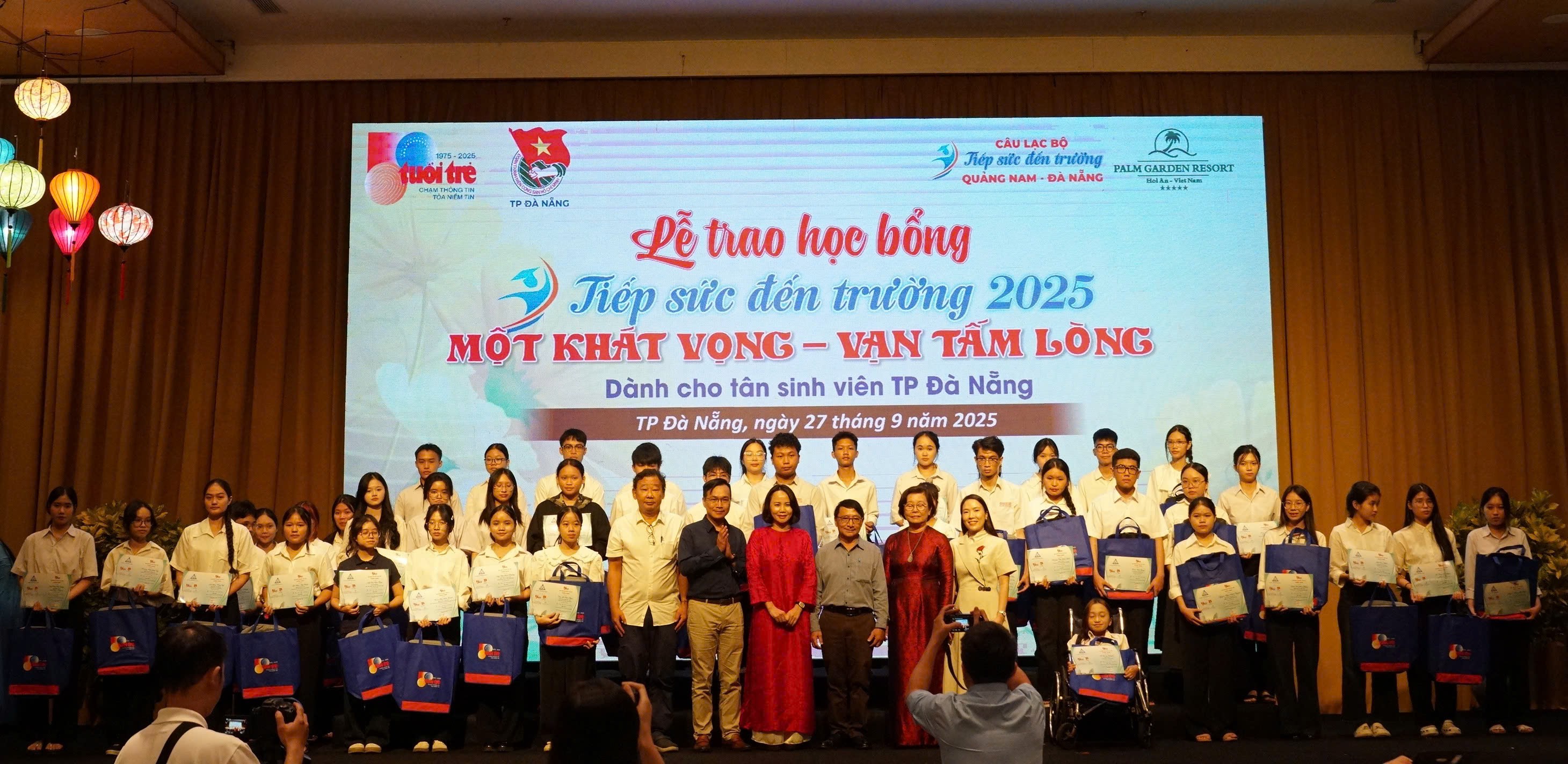 ĐỒNG HÀNH CÙNG CLB “TIẾP SỨC ĐẾN TRƯỜNG” QUẢNG NAM – ĐÀ NẴNG: NUÔI KHÁT VỌNG, DƯỠNG TƯƠNG LAI