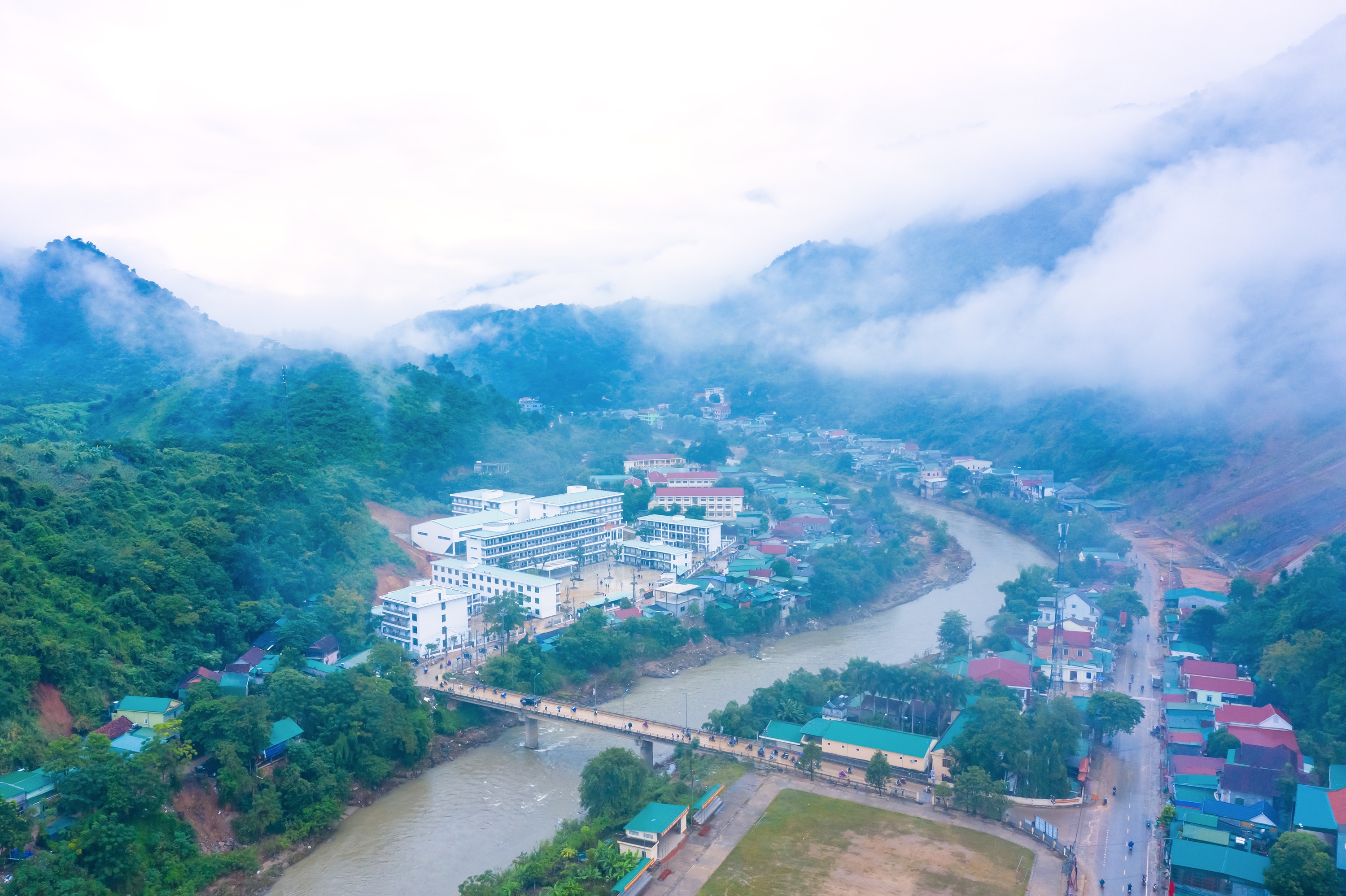 TRƯỜNG TRUNG HỌC PHỔ THÔNG KỲ SƠN