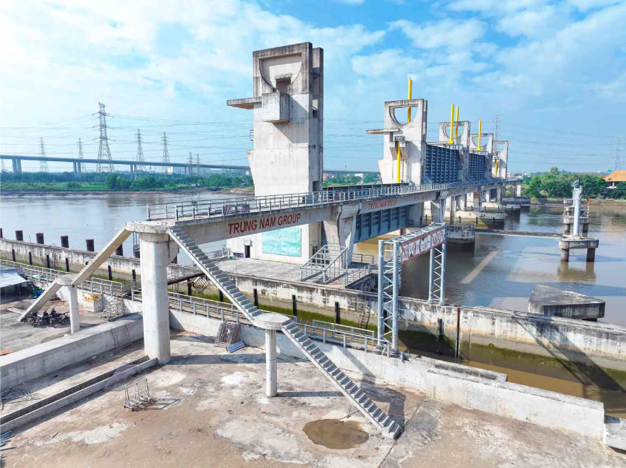 TP.HCM ĐỐC THÚC DỰ ÁN NGĂN TRIỀU 10.000 TỈ, YÊU CẦU VỀ ĐÍCH ĐÚNG HẠN 31-12