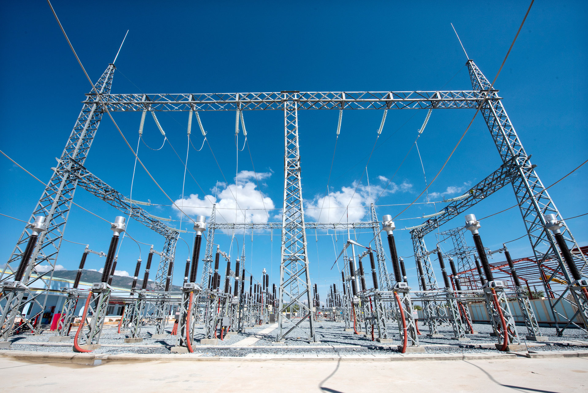 TRUNGNAM THUAN NAM SOLAR POWER PLANT HONORED TO HOST SURVEY DELEGATION FROM THE COMMITTEE ON SCIENCE, TECHNOLOGY AND ENVIRONMENT