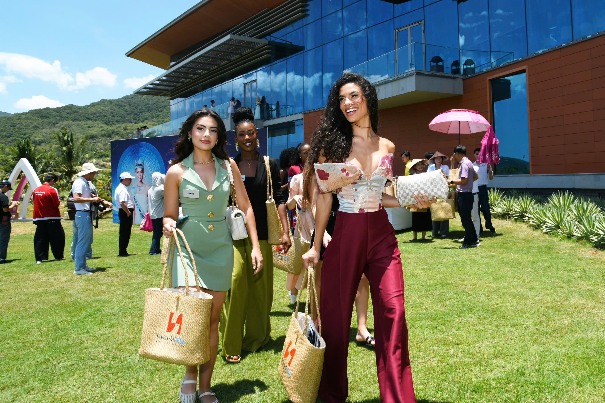 THÍ SINH MISS WORLD 2026 TẬN HƯỞNG VẺ ĐẸP THIÊN NHIÊN TẠI ANARA BÌNH TIÊN